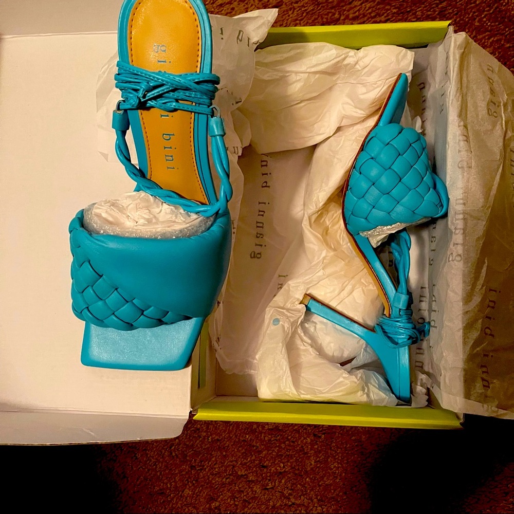 Brand new super cute and comfortable